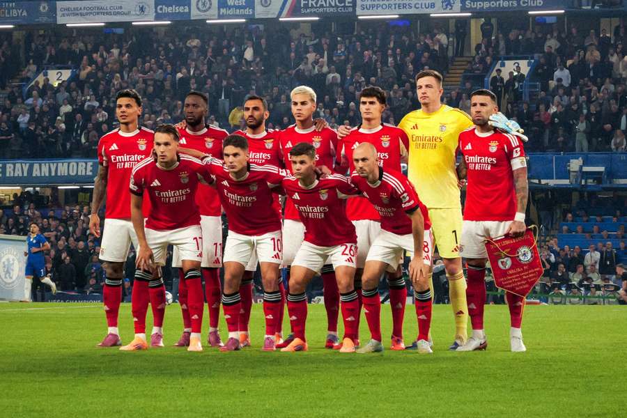 O onze do Benfica na partida com o Chelsea