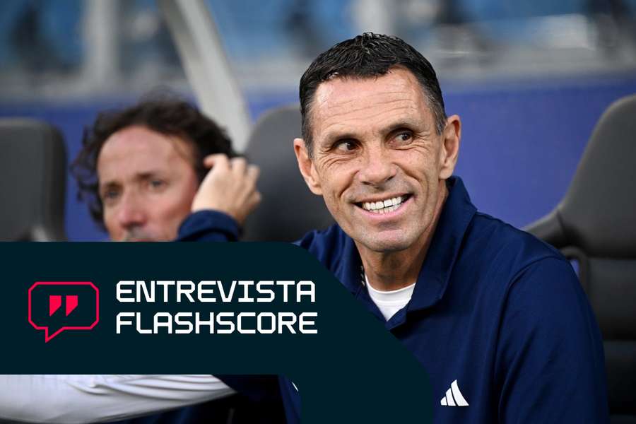 Gus Poyet es actualmente entrenador del Jeonbuk surcoreano. Gus Poyet es actualmente entrenador del Jeonbuk surcoreano.