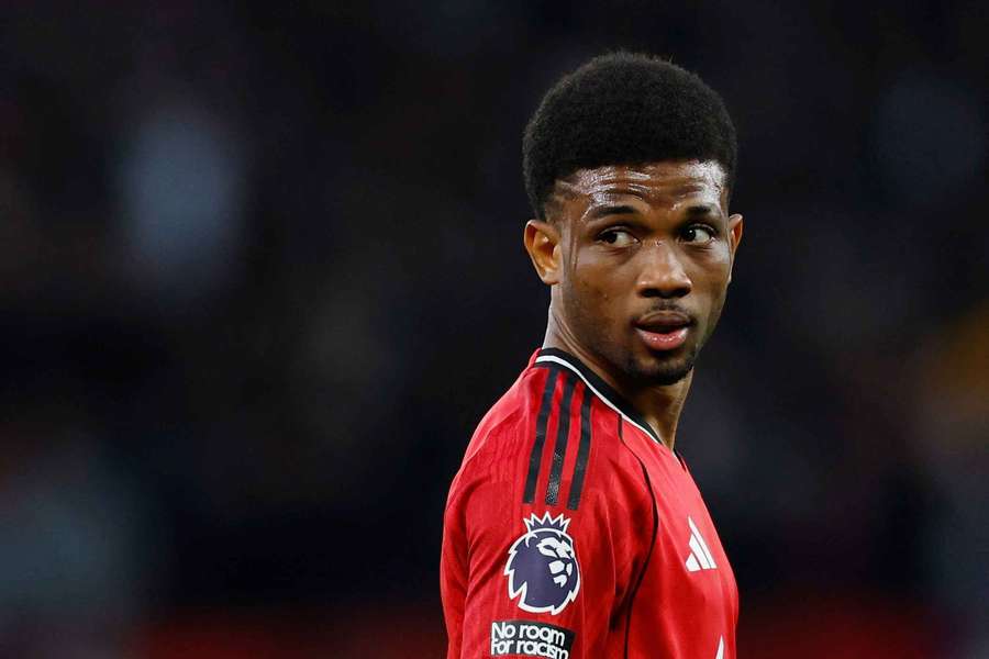 Sunderland make contact with Man United over 'dream' Amad Diallo reunion