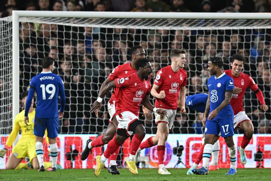 Serge Aurier udligner mod Chelsea Serge Aurier udligner mod Chelsea