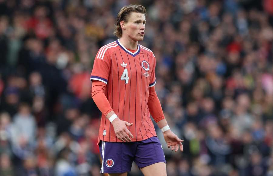 Scott McTominay sous le maillot de l'Écosse lors du match amical entre l'Écosse et le Japon à Glasgow, le 28 mars 2026. Scott McTominay sous le maillot de l'Écosse lors du match amical entre l'Écosse et le Japon à Glasgow, le 28 mars 2026.
