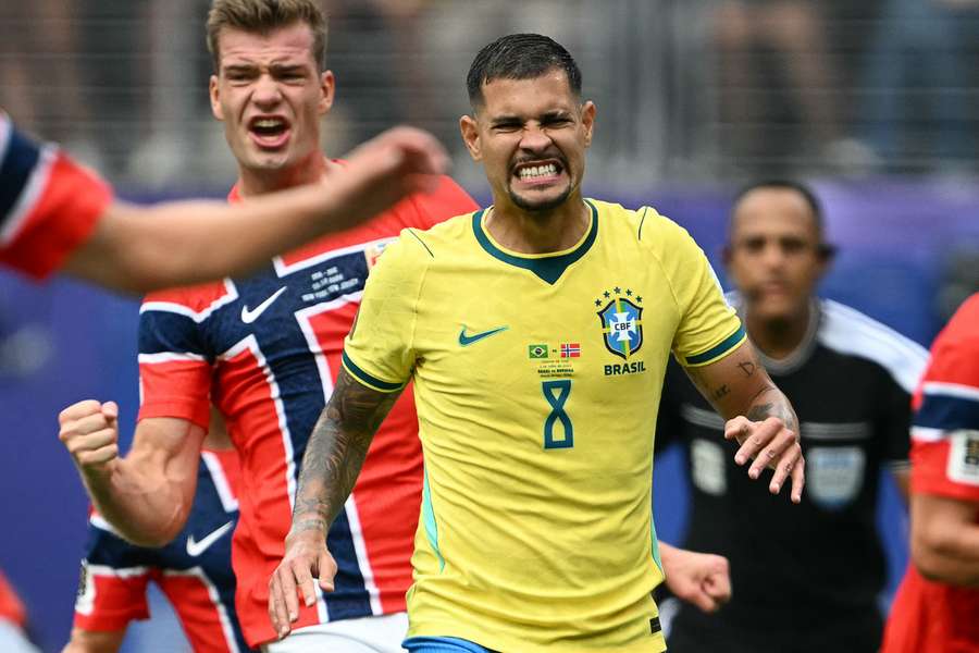 Bruno Guimarães desabafa sobre pênalti perdido na Copa do Mundo