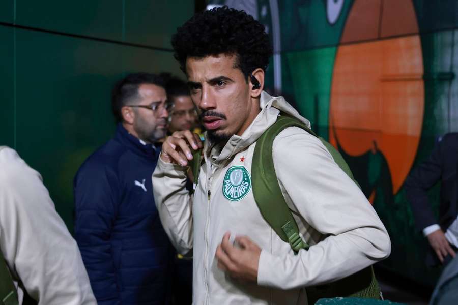Lucas Evangelista ainda pode passar por cirurgia