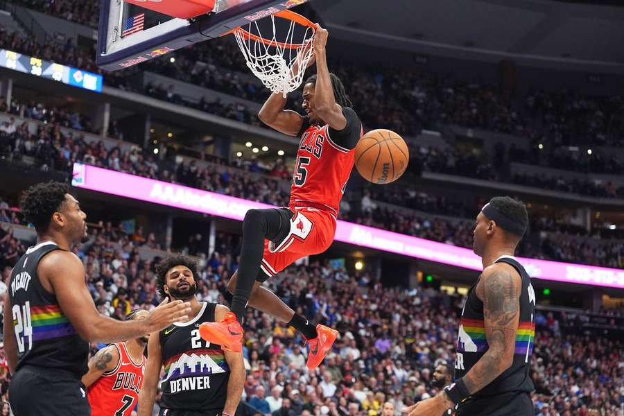 Chicago ovládlo duel s Denverem.