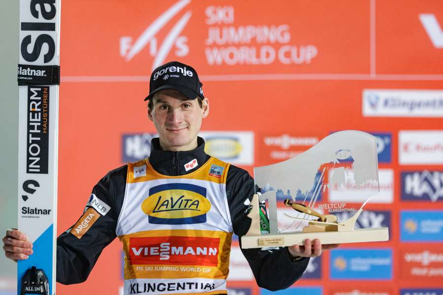 Prevc springt von Sieg zu Sieg Prevc springt von Sieg zu Sieg