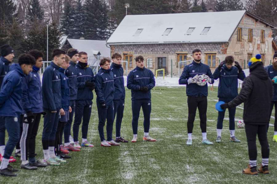 Poslední tým B skupiny třetí ligy z Varnsdorfu začal přípravu s řádně obměněným kádrem.