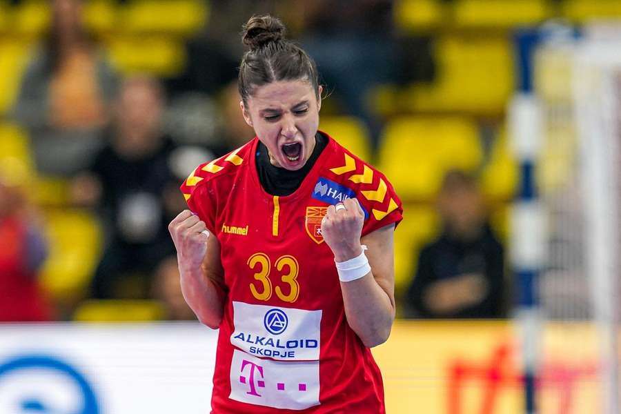 Sara Ristovska în tricoul echipei naționale a Macedoniei de Nord