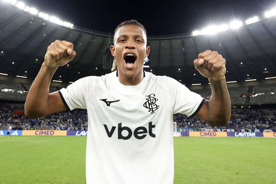 Danilo pode ser trocado por Luiz Henrique