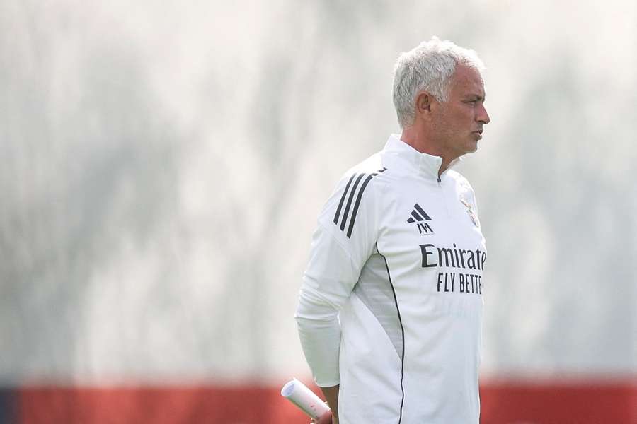 José Mourinho, treinador do Benfica