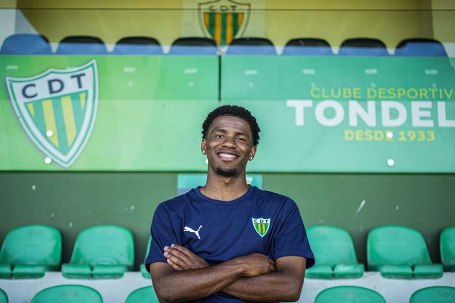 Remy Vita apresentado no Tondela