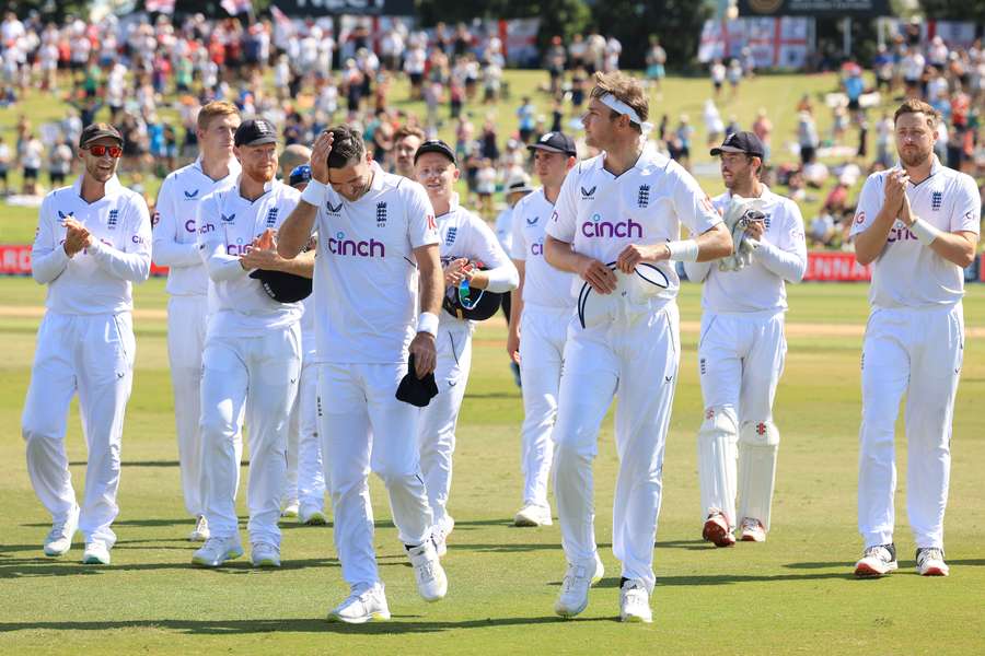 England's players thanks the travelling fans after the match