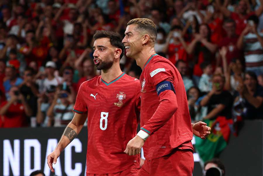 Bruno Fernandes e Cristiano Ronaldo espreitam regresso ao onze