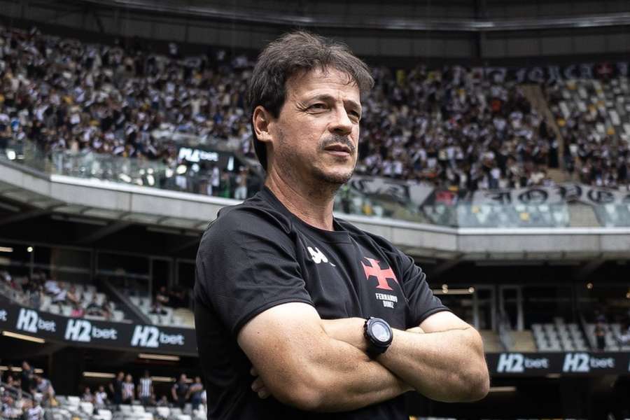 O treinador cruz-maltino tenta título inédito na carreira