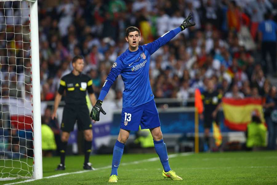 Thibaut Courtois avec l’Atlético de Madrid lors de la finale de Ligue des champions face au Real Madrid à Lisbonne, le 24 mai 2014. Thibaut Courtois avec l’Atlético de Madrid lors de la finale de Ligue des champions face au Real Madrid à Lisbonne, le 24 mai 2014.