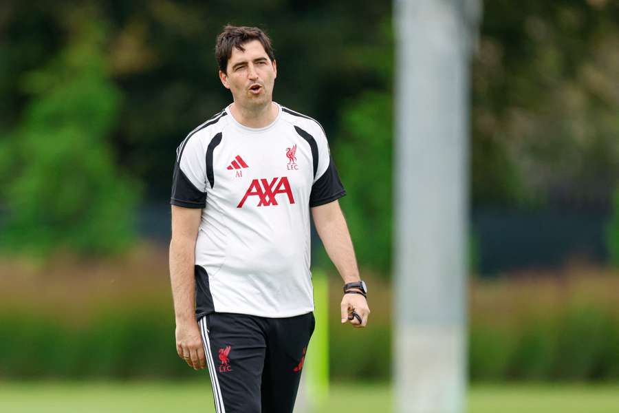Andoni Iraola assumiu o comando do Liverpool para 2026/27