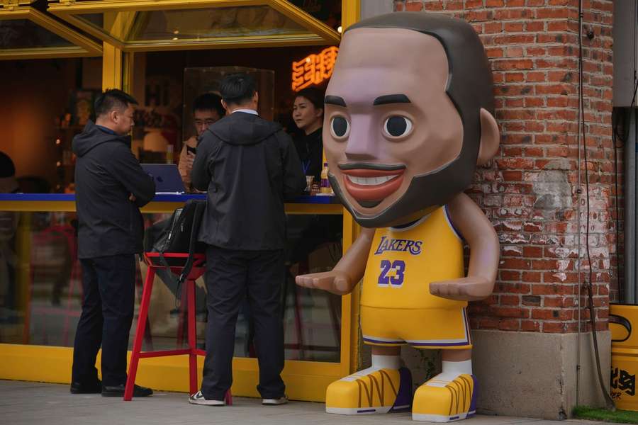 Symbolbild mit LeBron Action-Figur.
