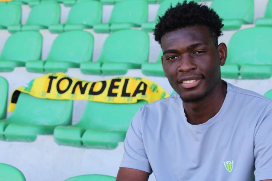 Miro assinou por três épocas com o Tondela