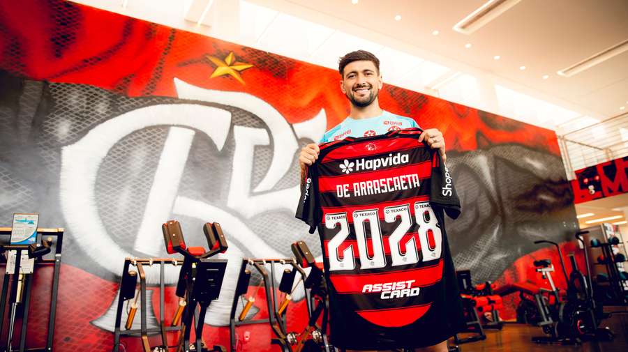 Arrascaeta completará 10 temporadas com a camisa do Flamengo Arrascaeta completará 10 temporadas com a camisa do Flamengo