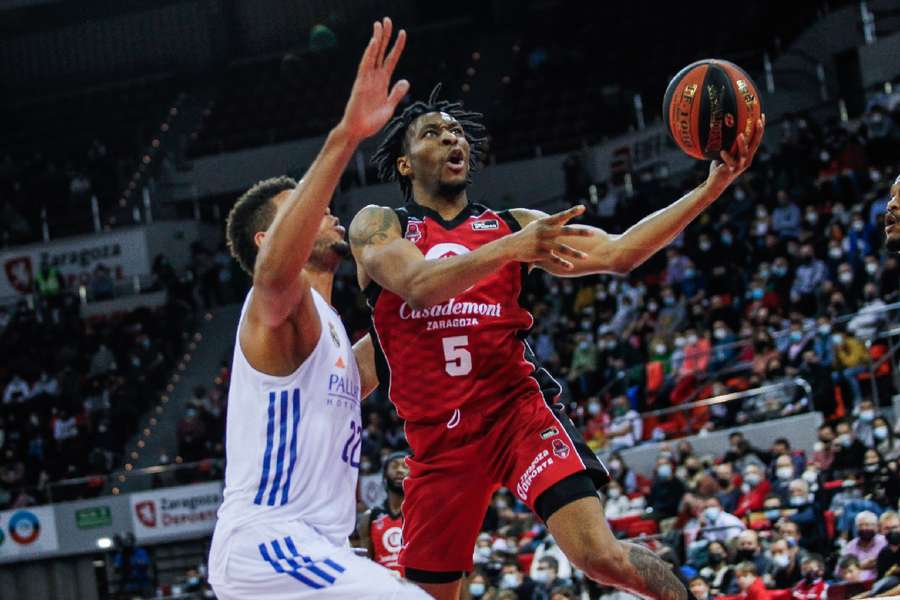 Stan Okoye, en sus tiempos de jugador del Zaragoza