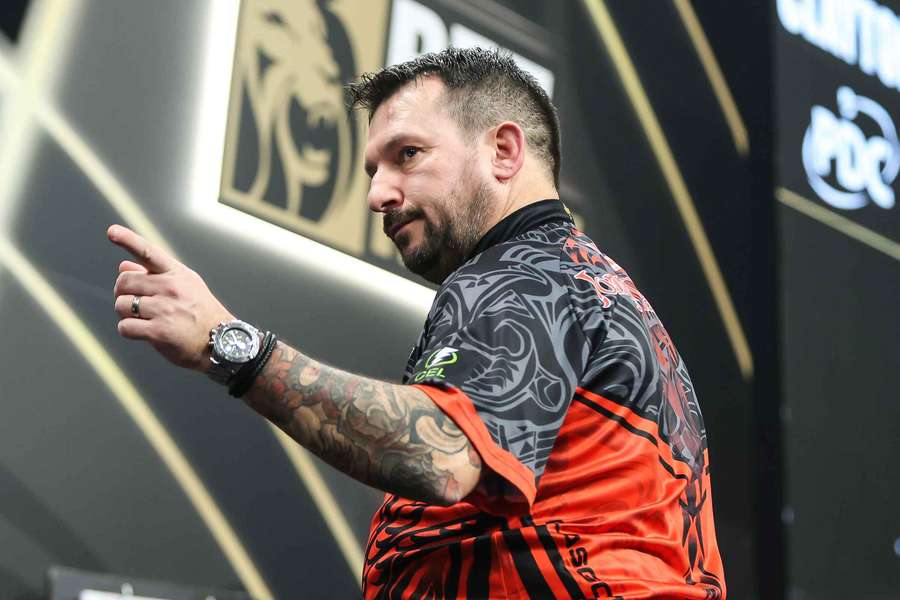 Jonny Clayton felt right at home in Glasgow