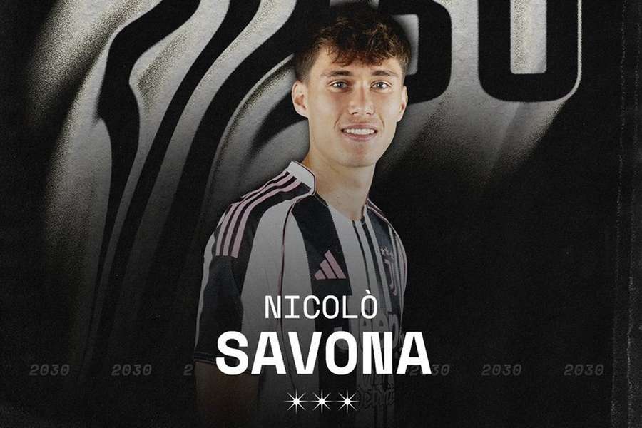 Savona signs new Juventus deal
