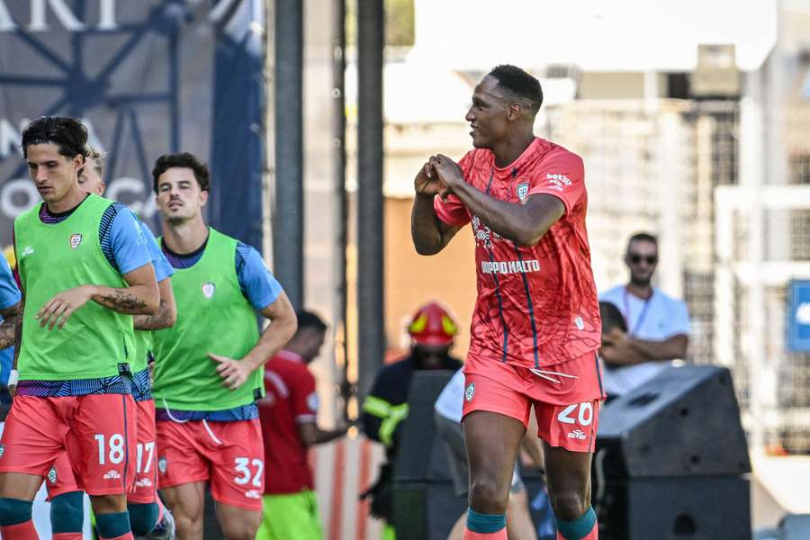 Yerry Mina, central colombiano