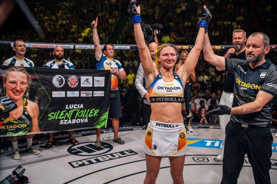 Szabová zatiaľ v organizácii neokúsila chuť prehry.