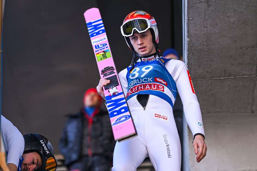 Dezorientacja w polskiej kadrze, Paweł Wąsek zdyskwalifikowany w Innsbrucku