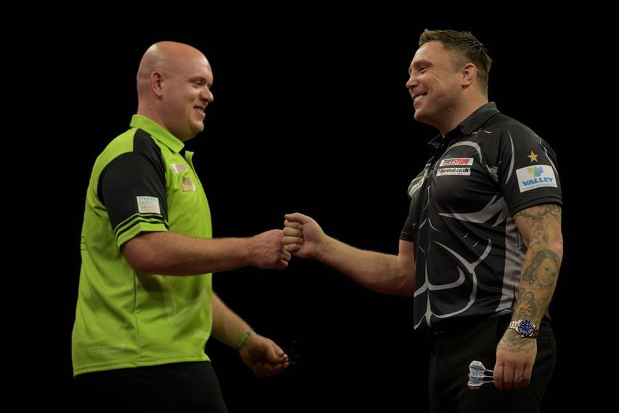 Michael van Gerwen og Gerwyn Price, aften 14, 2022 Cazoo Premier League