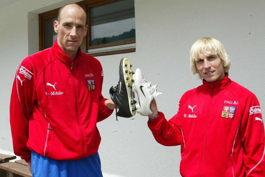 Jan Koller a Miroslav Matušovič na rakouském soustředění před Eurem 2004. Jan Koller a Miroslav Matušovič na rakouském soustředění před Eurem 2004.