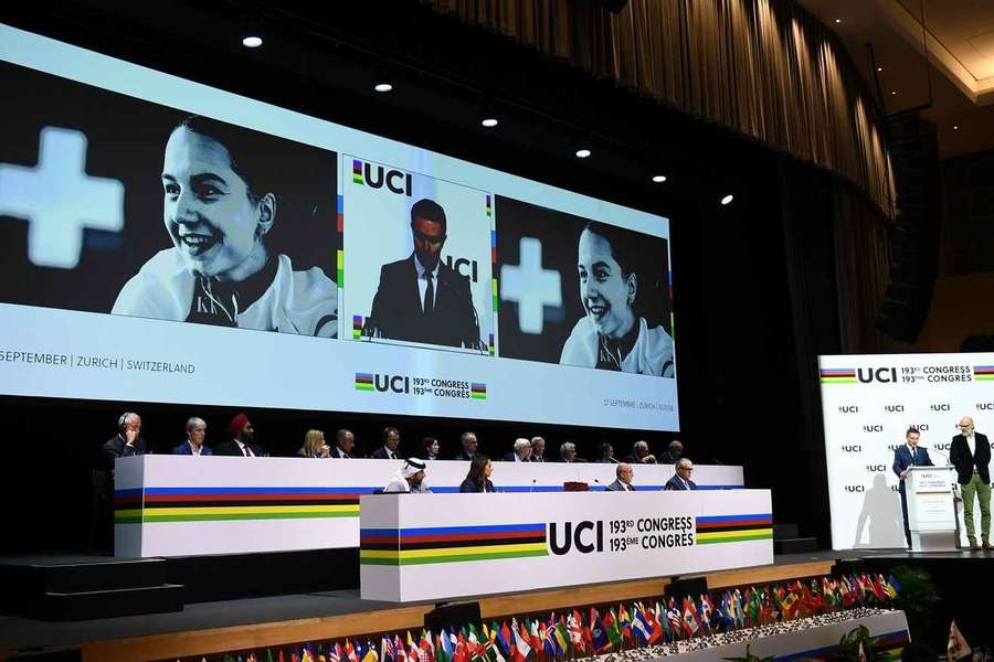 Muriel Furrer wordt herdacht op het UCI Congres