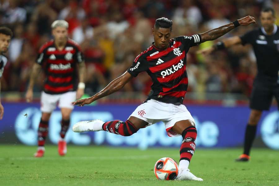 Flamengo de Bruno Henrique já está classificado para a próxima fase