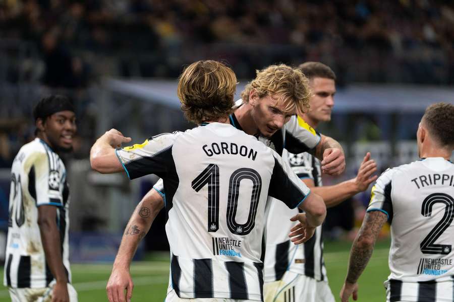 Newcastle boss Howe happy seeing Woltemade and Gordon clash Newcastle boss Howe happy seeing Woltemade and Gordon clash