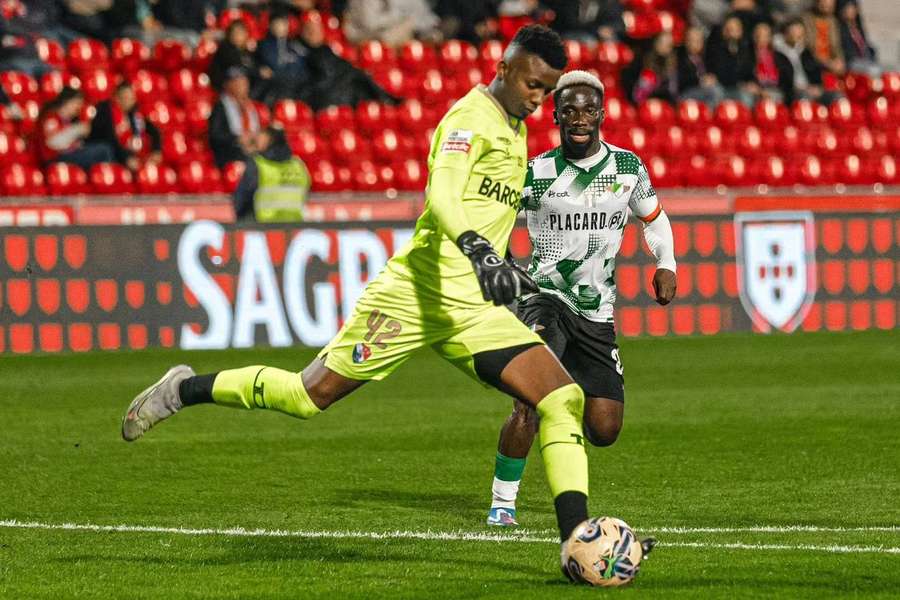 Andrew, guarda-redes do Gil Vicente