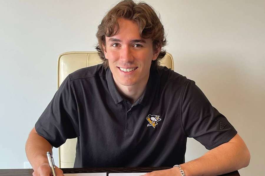 Yager podepisuje kontrakt s Penguins.