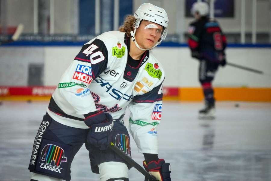 Korbinian Geibel wird vorerst nicht für die Eisbären Berlin auf dem Eis stehen.