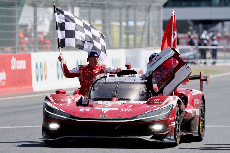 La Toyota N°7 ce dimanche. La Toyota N°7 ce dimanche.