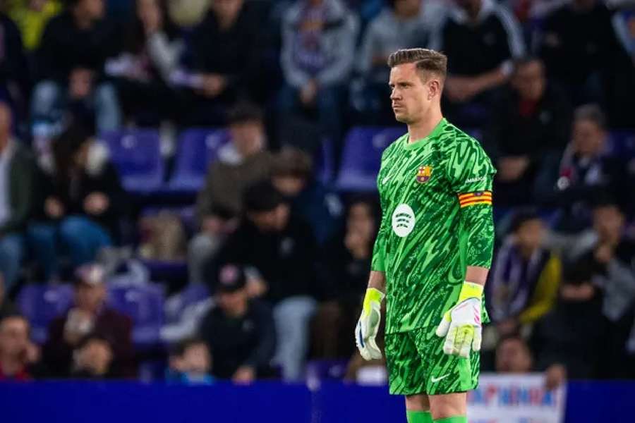 Ter Stegen recupera la capitanía del Barça tras firmar el informe médico