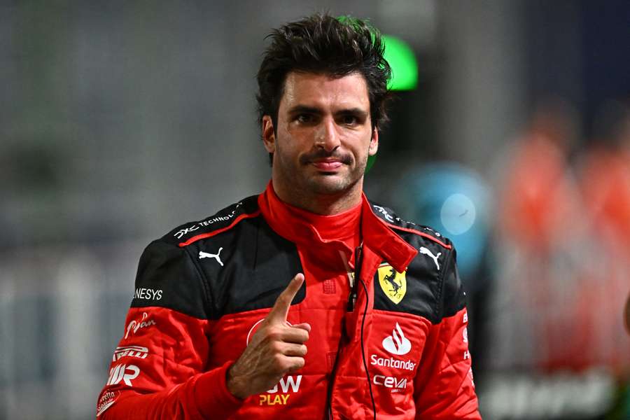 Carlos Sainz ist optimistisch, auch nach dem Ende seiner Ferrari-Karriere in der Formel 1 zu bleiben.