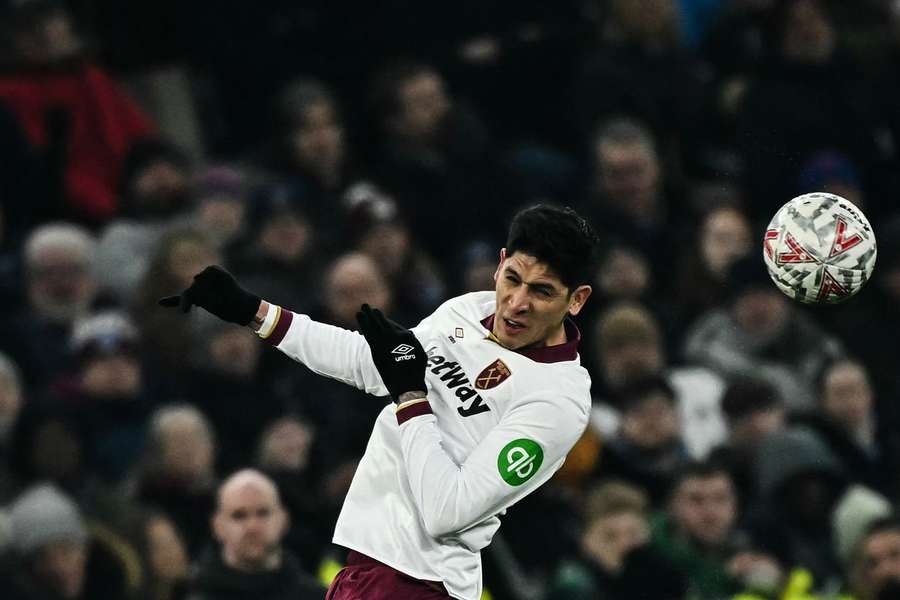 Edson Álvarez interessa ao Mónaco