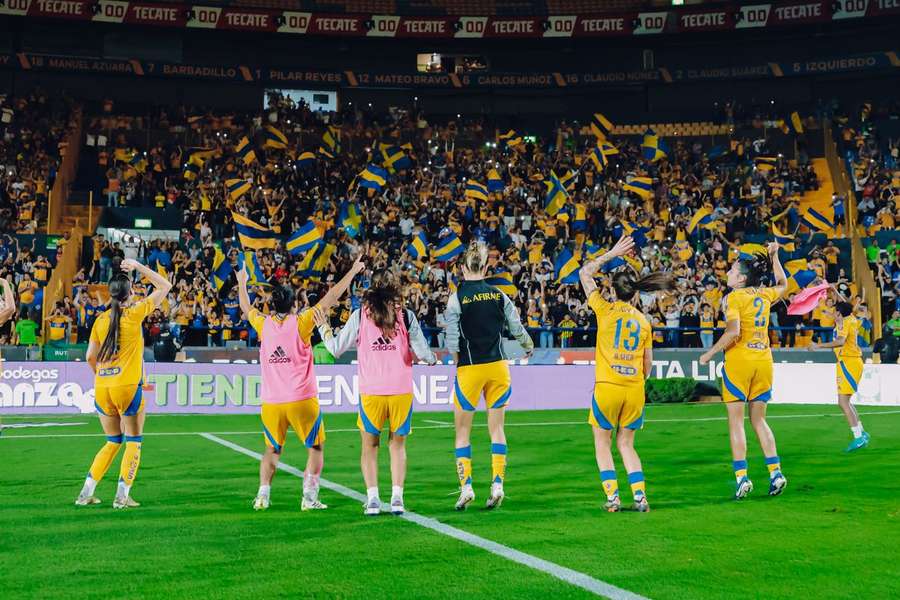 Tigres festeja passagem à final