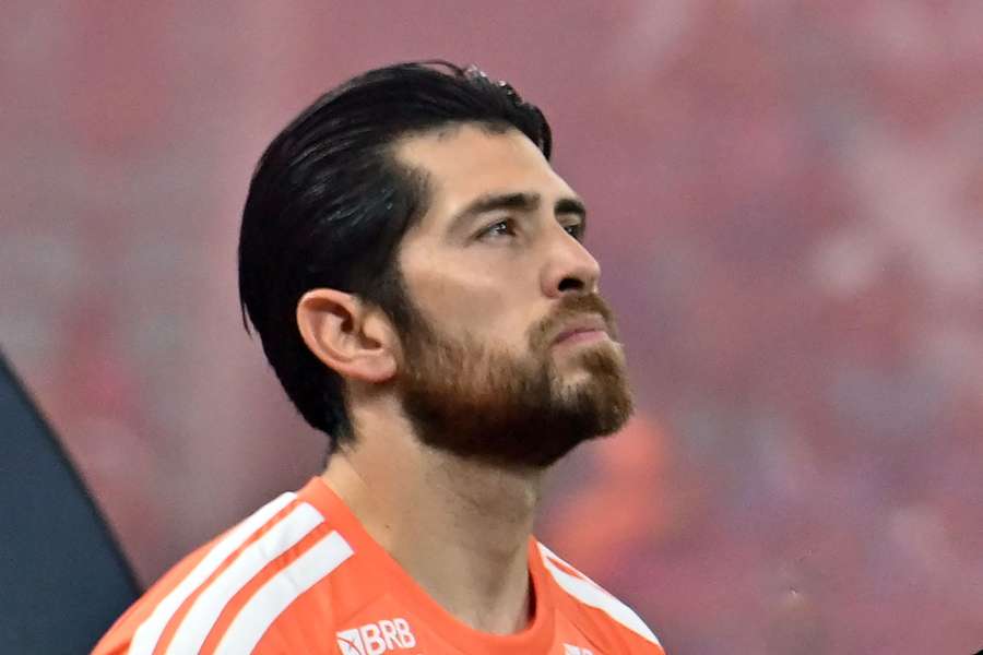 Rossi tem contrato com o Flamengo até o fim de 2027, mas deseja ampliar seu vínculo Rossi tem contrato com o Flamengo até o fim de 2027, mas deseja ampliar seu vínculo