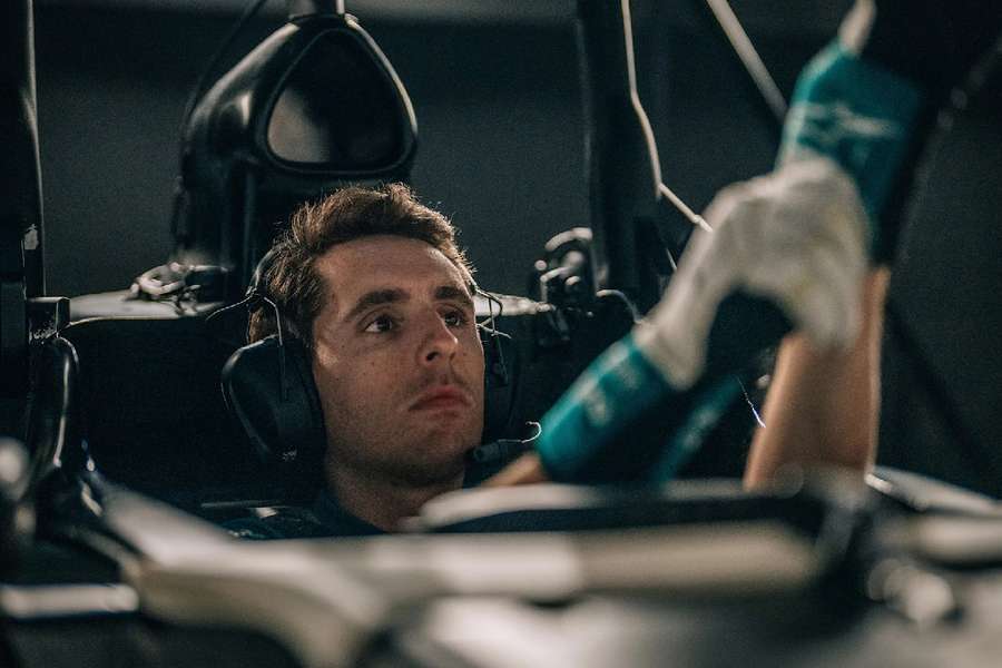 Dani Juncadella, trabajando en el simulador de Aston Martin