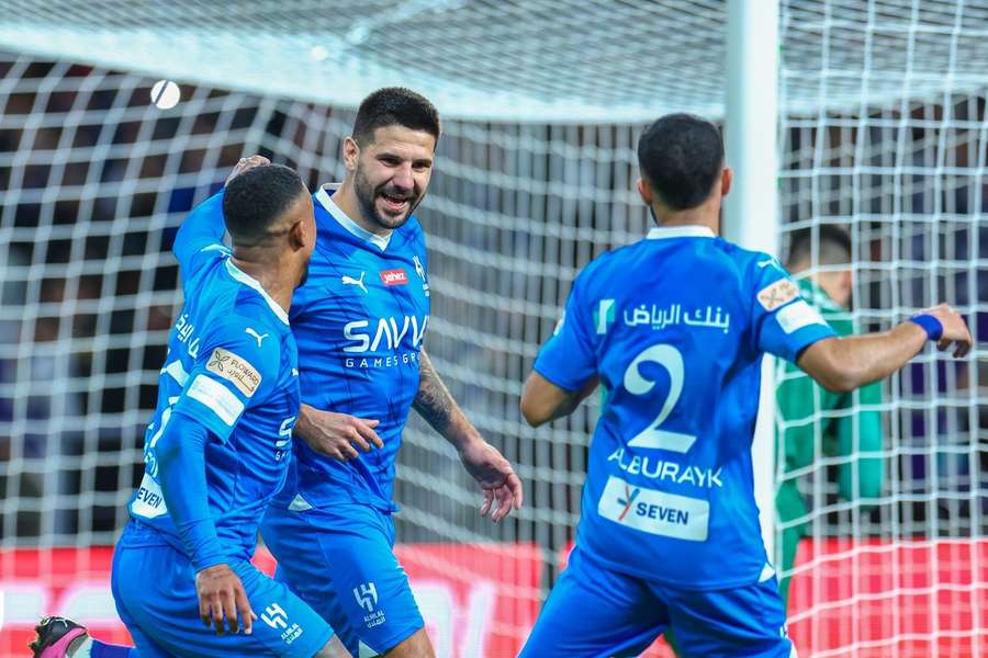 Mitrovic bisou na vitória do Al Hilal de Jorge Jesus
