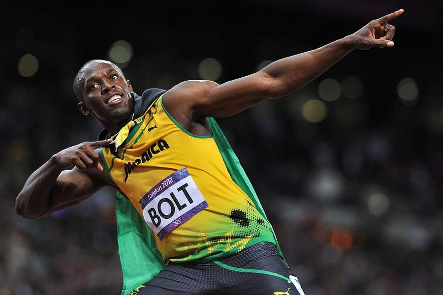Usain Bolt na olympiádě v Londýně 2012 oslavil vítězství svým originálním gestem.