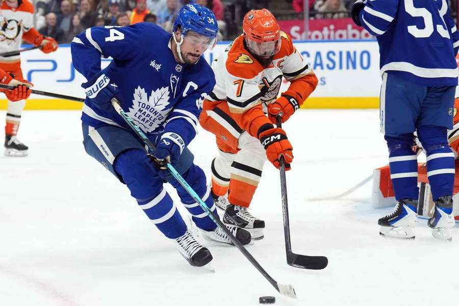 Budú Gudas a Matthews v novej sezóne spoluhráčmi? Budú Gudas a Matthews v novej sezóne spoluhráčmi?