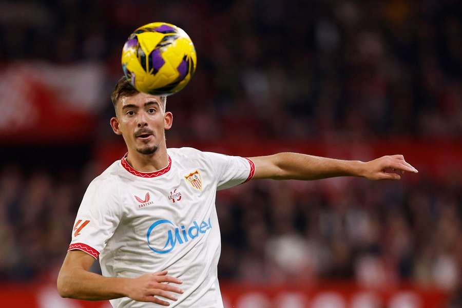 Sevilla midfielder Salas arrested and released over betting investigation