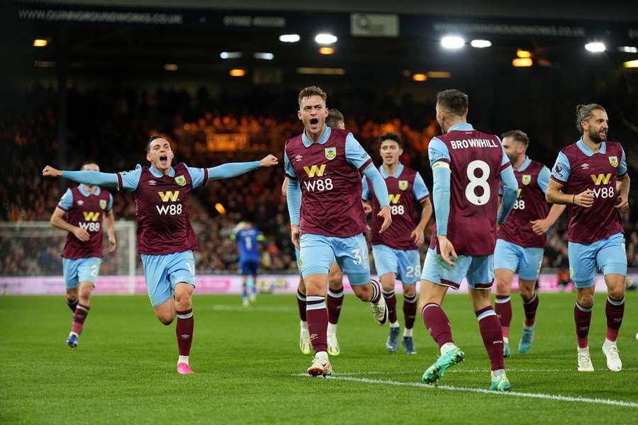 Burnley-træner hylder dansk matchvinder: Han har fortjent det