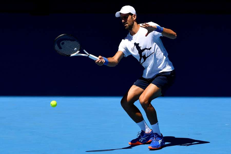 Djokovic regresa al Abierto de Australia, Muguruza se despide