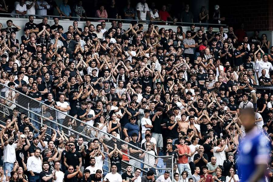 Adeptos da Académica no apoio à equipa